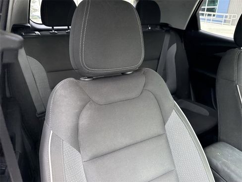 Used 2023 Chevrolet TrailBlazer LT w/ Convenience Package image 24