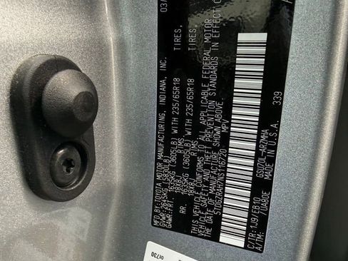 Used 2022 Toyota Highlander XLE image 12