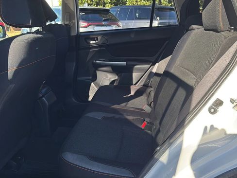 Used 2016 Subaru Crosstrek 2.0i Premium image 11