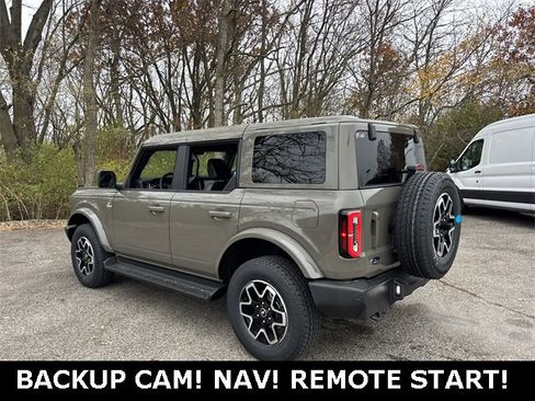 New 2025 Ford Bronco Outer Banks image 4