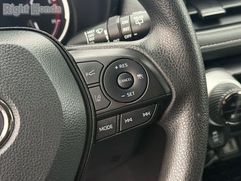 Used 2024 Toyota RAV4 XLE image 17