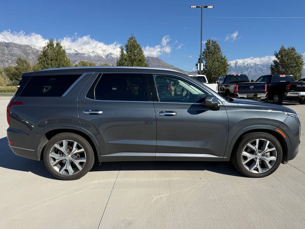 Used 2021 Hyundai Palisade Limited AWD/4WD image 2