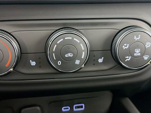 New 2026 Chevrolet Trax LS image 21