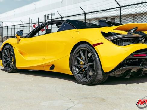 Used 2020 McLaren 720S Performance RWD image 65