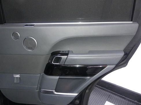 Used 2015 Land Rover Range Rover Long Wheelbase Autobiography image 28