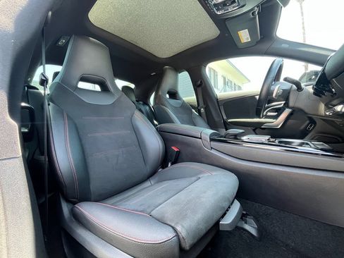 Used 2023 Mercedes-Benz CLA 250 image 17