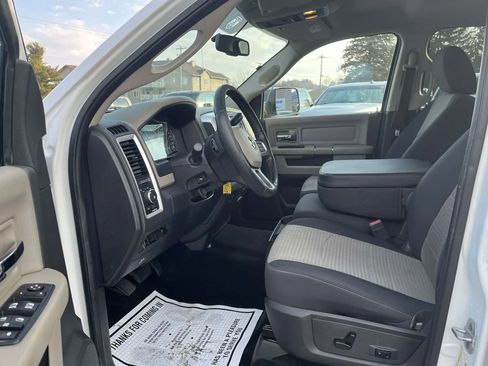 Used 2011 RAM 2500 Big Horn image 27