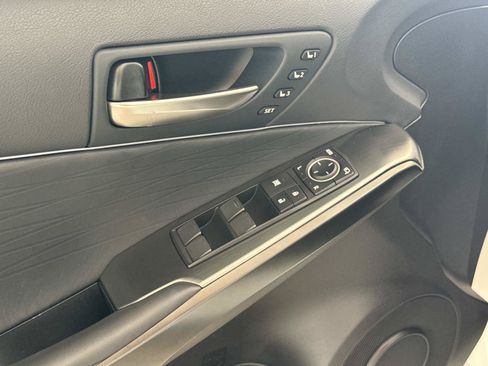 Used 2025 Lexus IS 500 RWD image 10