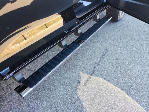 Certified 2023 GMC Canyon Denali image 6