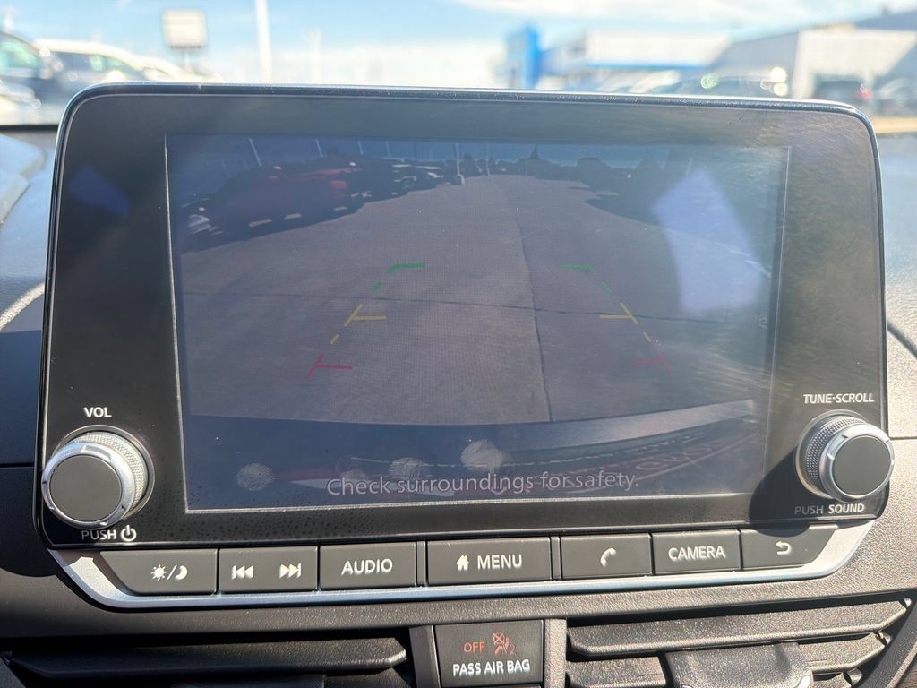 Used 2024 Nissan Altima 2.5 SV AWD/4WD image 20