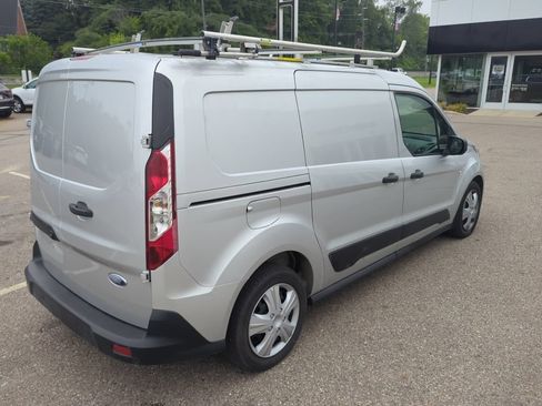 Used 2022 Ford Transit Connect XLT FWD image 4