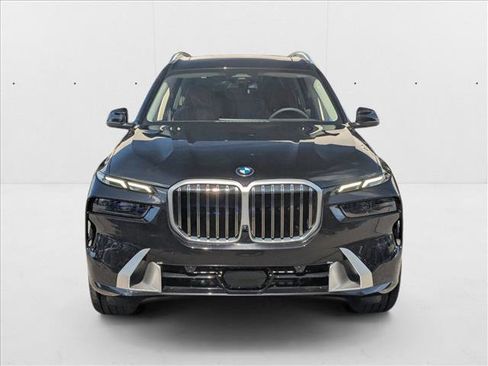 Used 2026 BMW X7 xDrive40i AWD/4WD image 6