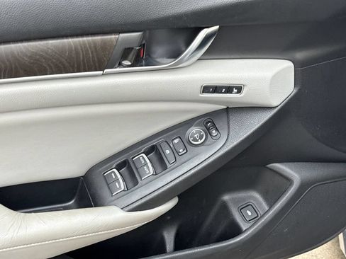 Used 2018 Honda Accord EX-L image 16