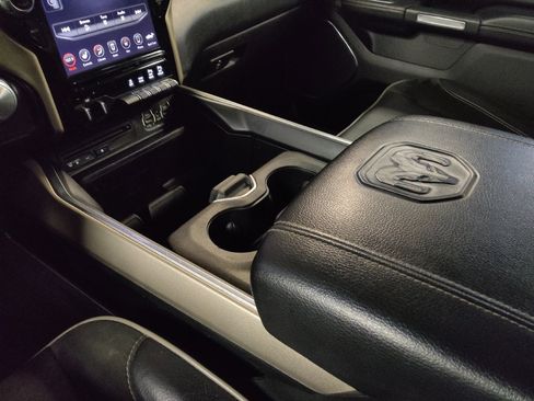 Used 2019 RAM 1500 Laramie RWD image 26