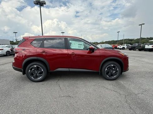 New 2026 Nissan Rogue SV image 4