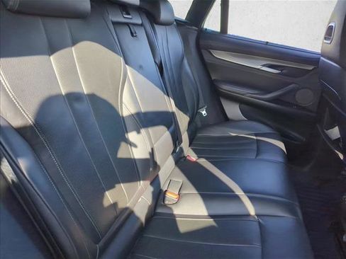 Used 2016 BMW X6 M image 17