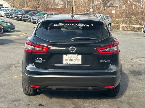 Used 2020 Nissan Rogue Sport SV image 5