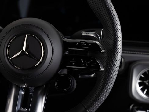 Used 2025 Mercedes-Benz G 63 AMG 4MATIC image 31