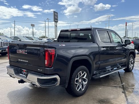 Used 2025 GMC Sierra 1500 SLT w/ SLT Premium Plus Package AWD/4WD image 12