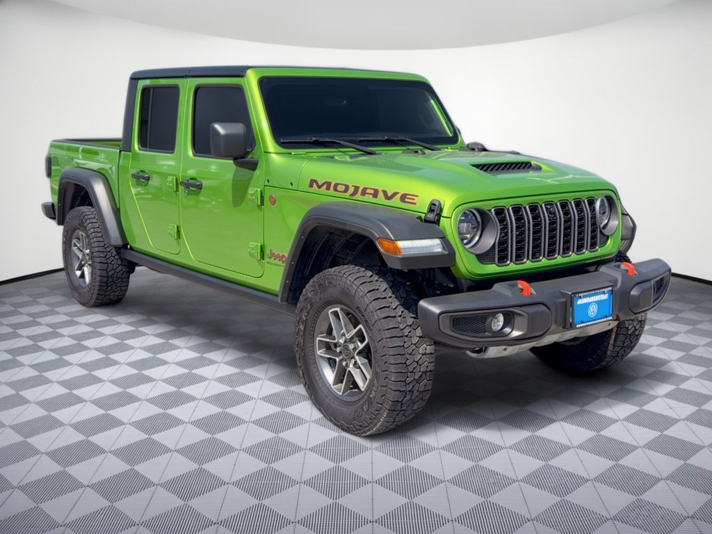 Used 2025 Jeep Gladiator Mojave w/ Convenience Group AWD/4WD image 7