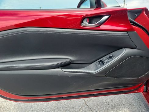 Used 2022 MAZDA MX-5 Miata Grand Touring w/ Weather Package RWD image 8