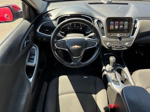 Used 2016 Chevrolet Malibu LT FWD image 5