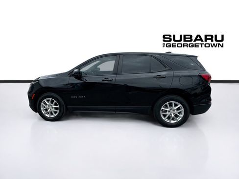 Used 2023 Chevrolet Equinox LS image 4