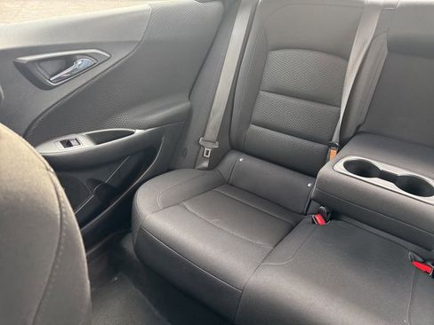 Used 2025 Chevrolet Malibu LT image 9