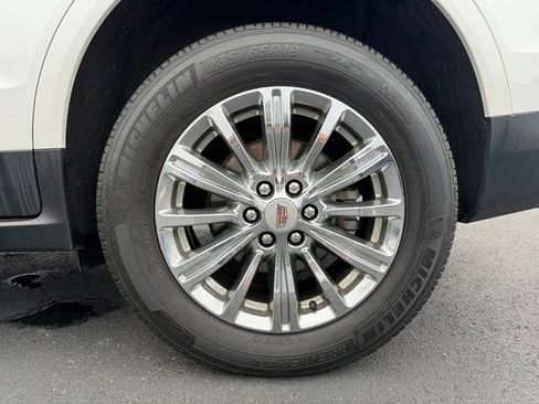 Certified 2018 Cadillac XT5 Luxury w/ Driver Awareness Package AWD/4WD image 5