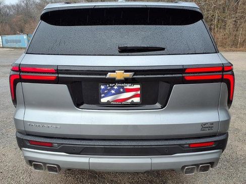 Used 2025 Chevrolet Traverse LT w/ LPO, Floor Liner Package image 25