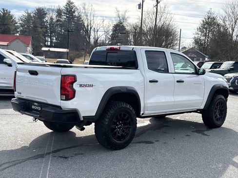 Certified 2024 Chevrolet Colorado Trail Boss image 10