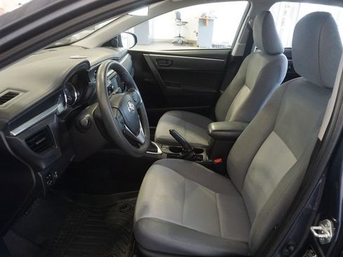 Used 2016 Toyota Corolla L FWD image 14