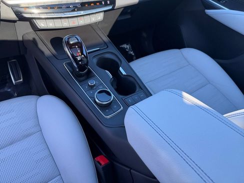 Used 2024 Cadillac XT4 Sport AWD/4WD image 18