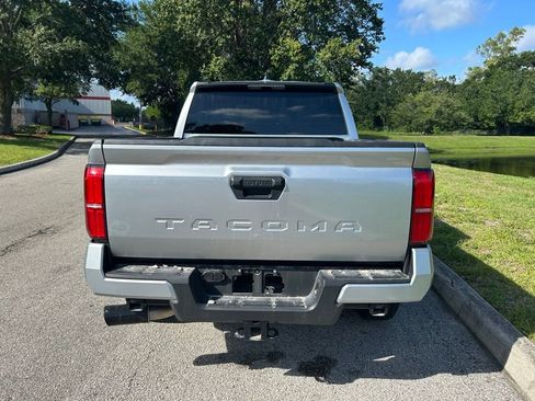Used 2025 Toyota Tacoma SR5 RWD image 5