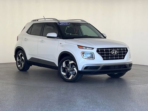 Used 2023 Hyundai Venue SEL FWD image 38