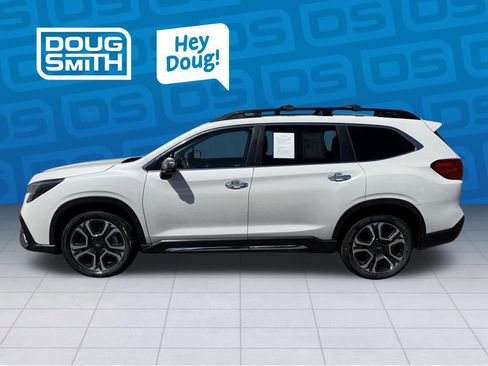 Used 2023 Subaru Ascent Touring AWD/4WD image 2