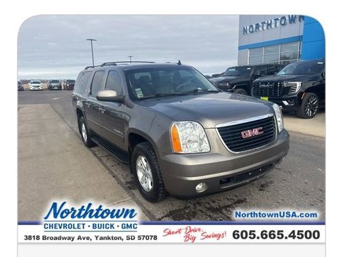 Used 2012 GMC Yukon XL SLT w/ SLT-2 Equipment Package image 6