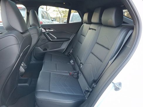 Used 2025 BMW X2 xDrive28i w/ Premium Package image 7