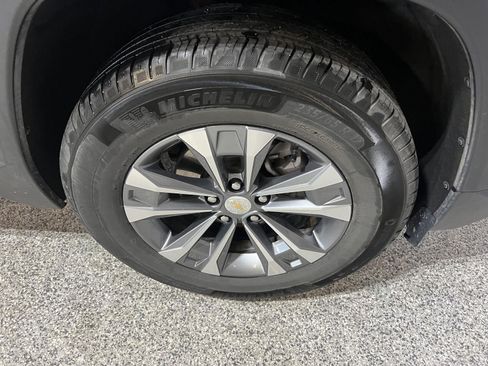 Used 2025 Chevrolet Equinox LT AWD/4WD image 26