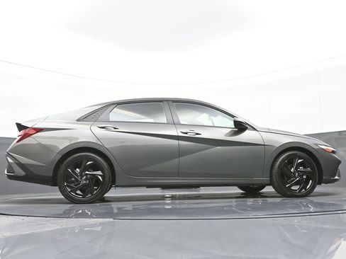 Certified 2026 Hyundai Elantra Sport w/ Cargo Package image 41