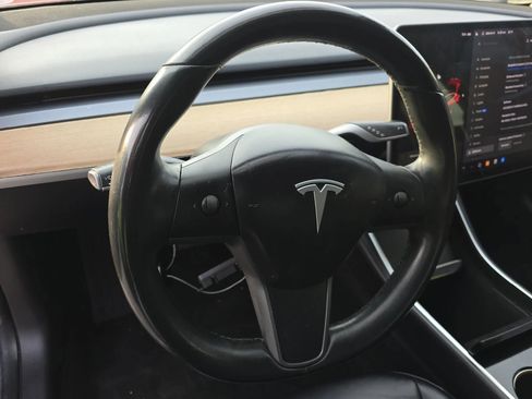 Used 2018 Tesla Model 3 Long Range image 13