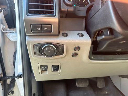 Used 2018 Ford F150 XLT w/ Equipment Group 302A Luxury AWD/4WD image 20