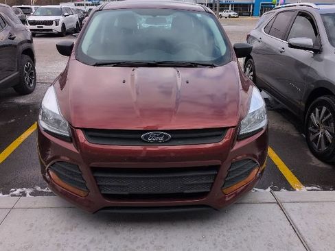 Used 2016 Ford Escape S image 3