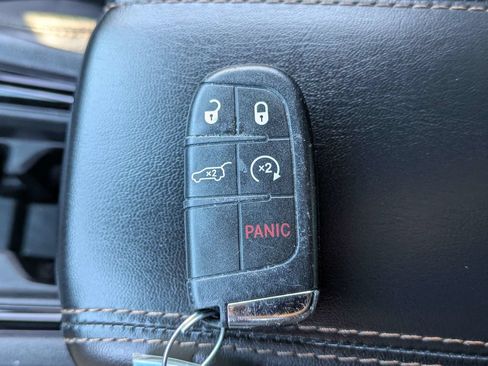Used 2022 Jeep Compass Limited AWD/4WD image 28