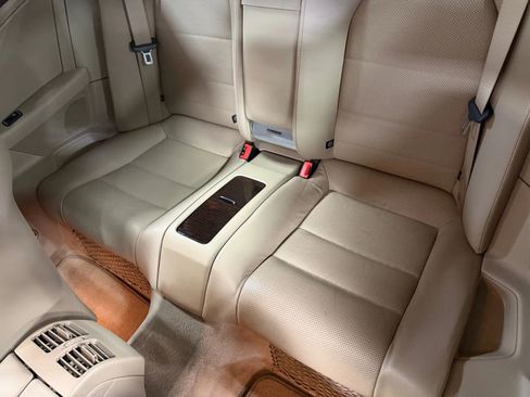 Used 2011 Mercedes-Benz E 350 Cabriolet image 37