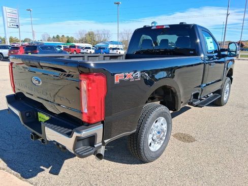 New 2026 Ford F250 XLT w/ FX4 Off-Road Package image 5
