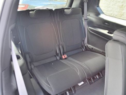 New 2025 Jeep Grand Cherokee L Laredo w/ Luxury Tech Group I image 40