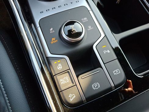 New 2025 Kia Sorento SX Prestige image 24