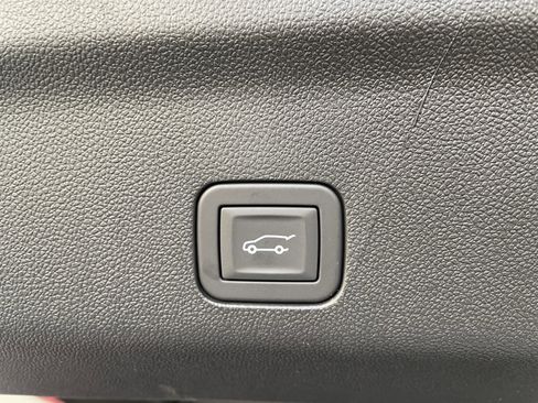 New 2026 GMC Yukon XL Denali w/ Sun & Power Step Package image 11