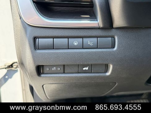 Used 2021 Nissan Rogue Platinum AWD/4WD image 30
